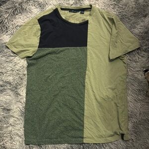 Perry Ellis Green and Black Short Sleeve Tee with Colorblock Design